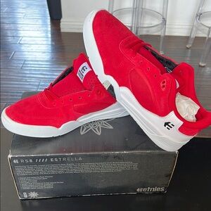 Etnies Red Estrella RS8 Red Brand New 10.5